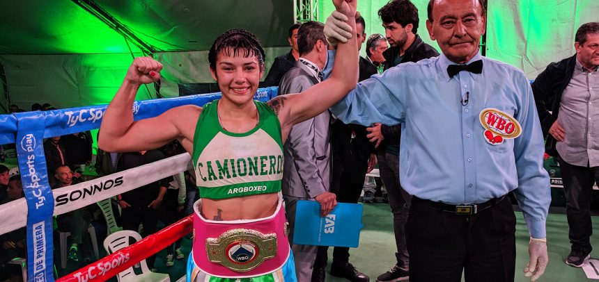 Anahí López shined over Carreño and conquered the world title