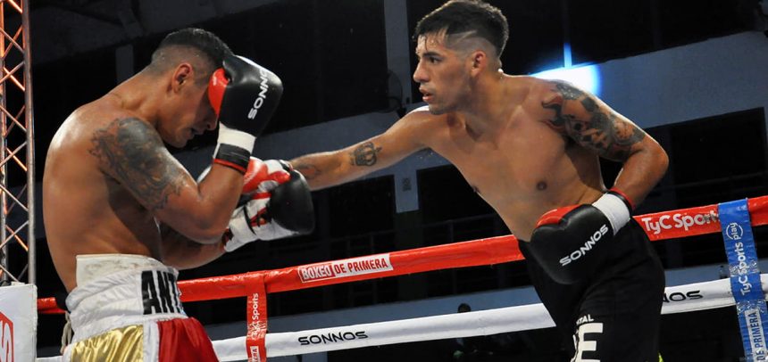 Nicolás Andino outboxed Antín and got crowned